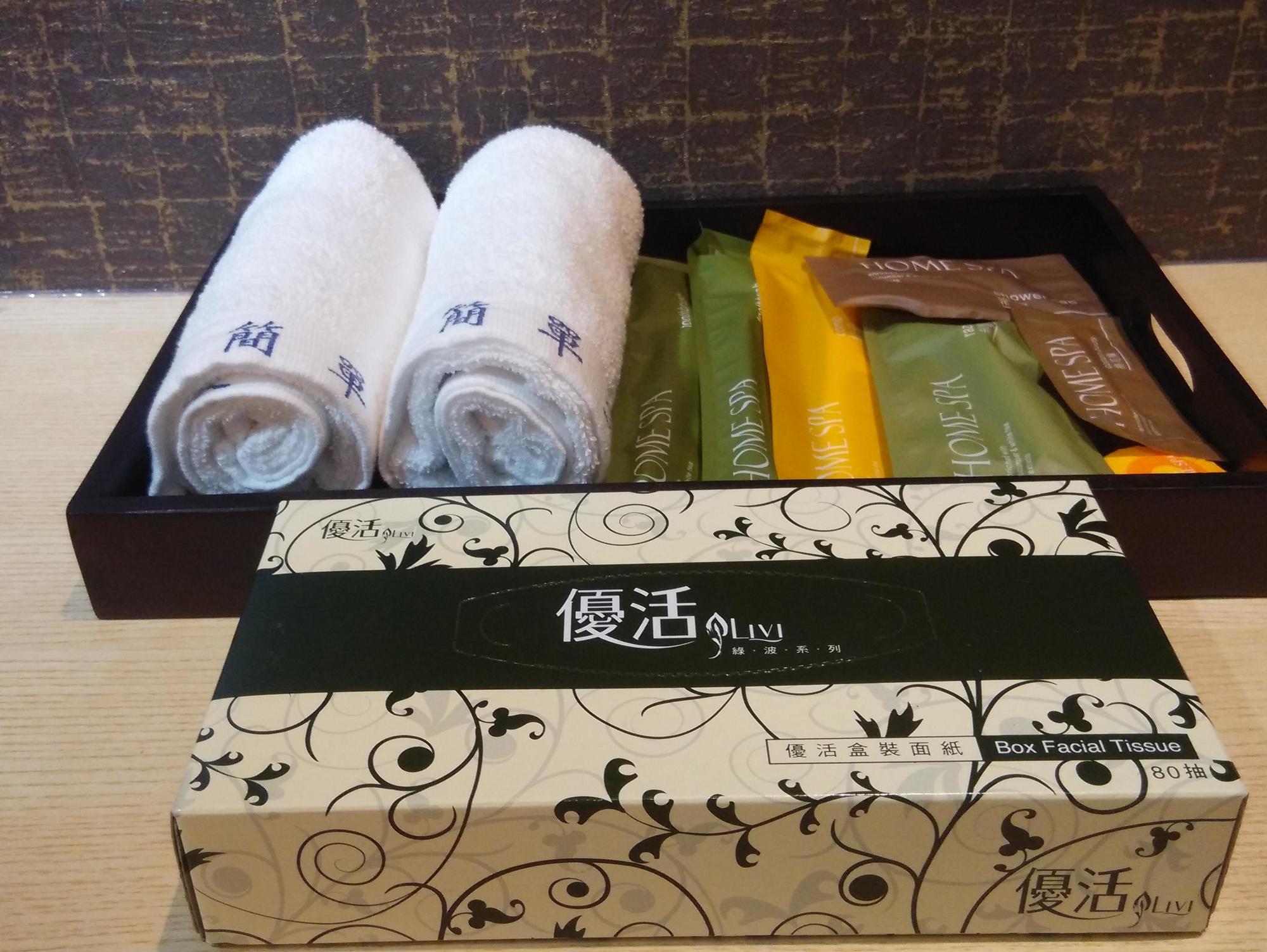 Hotel Simple Life Kaohsiung Zewnętrze zdjęcie