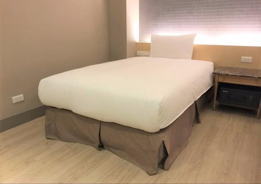 Hotel Simple Life Kaohsiung Zewnętrze zdjęcie