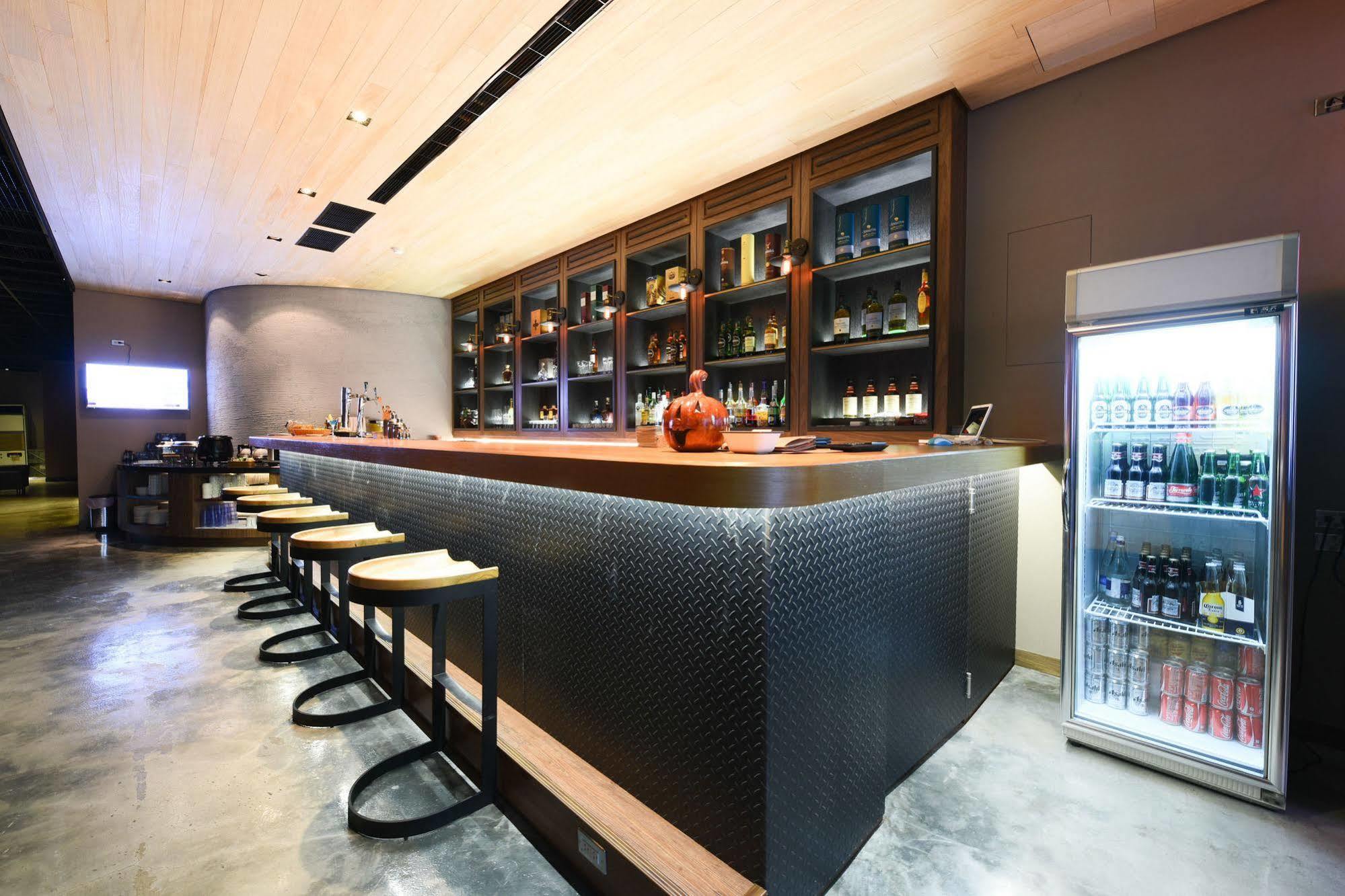 Hotel Simple Life Kaohsiung Zewnętrze zdjęcie