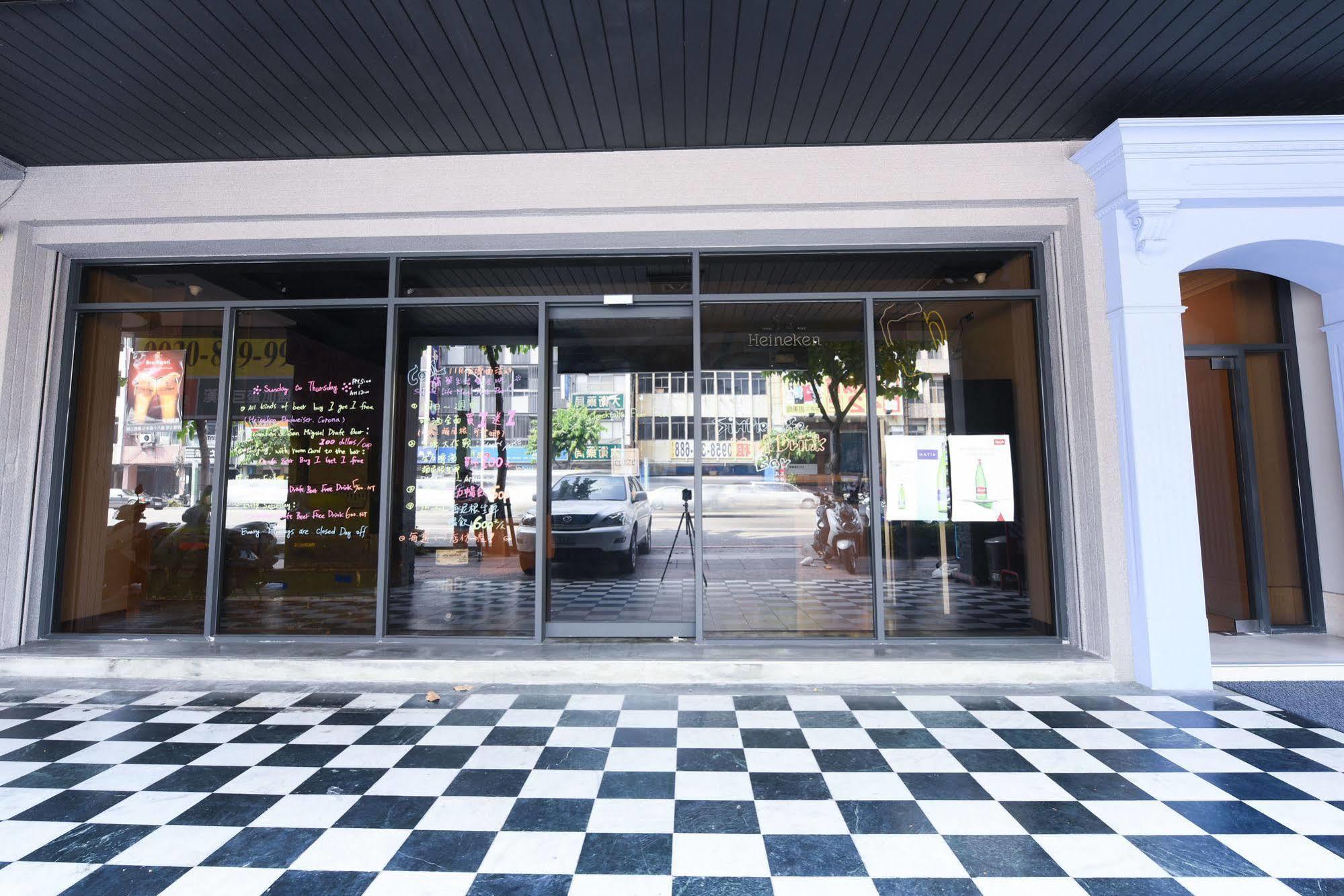 Hotel Simple Life Kaohsiung Zewnętrze zdjęcie